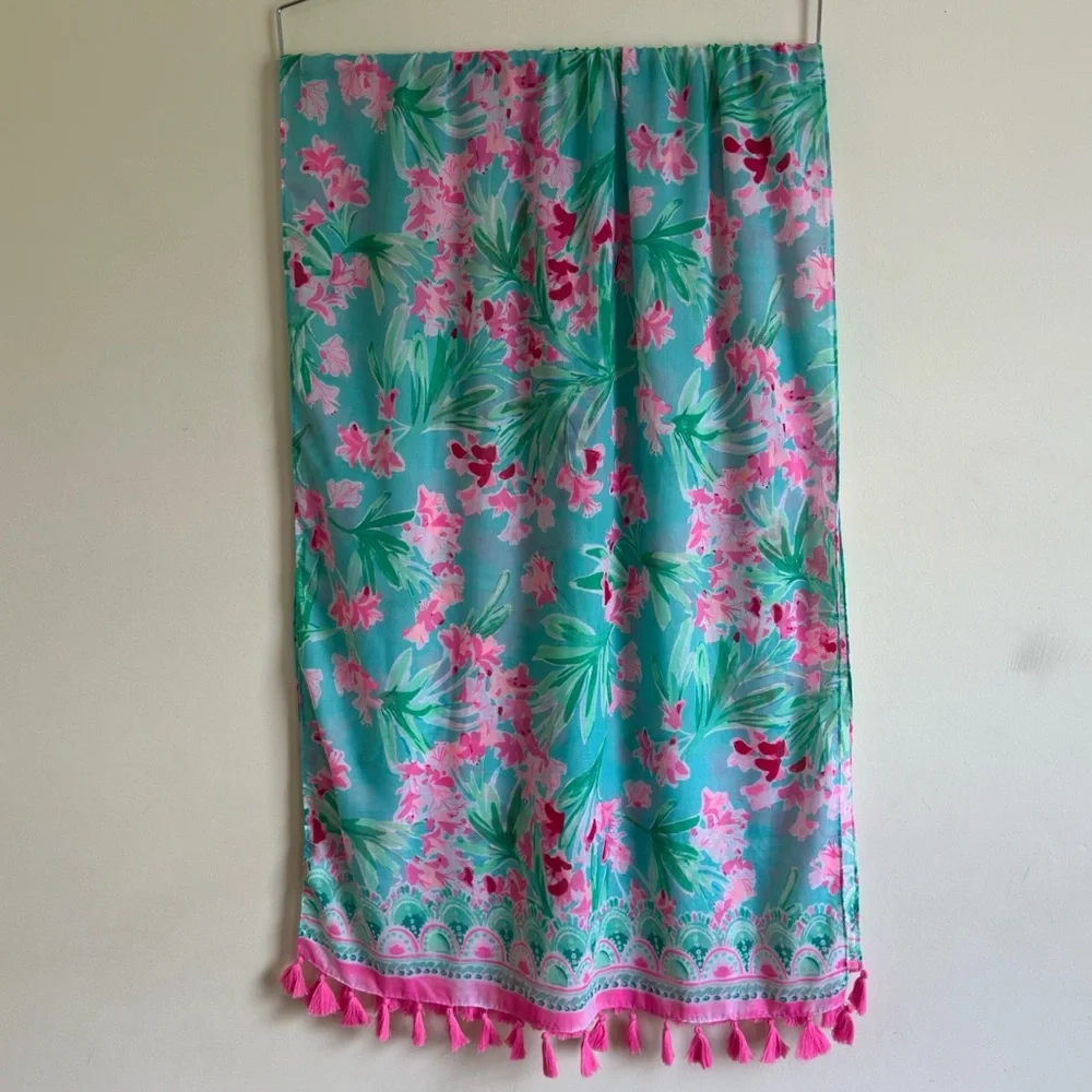 Lilly Pulitzer ||  Green floral Maxi Resort Scarf